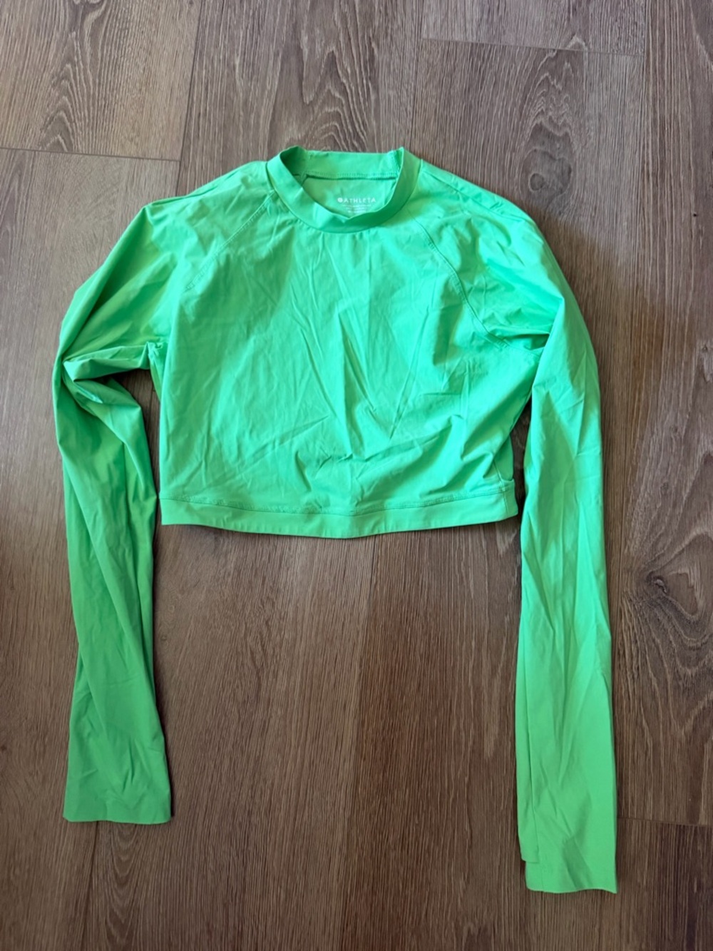 Athleta Bright Green Long Sleeve Crop Top